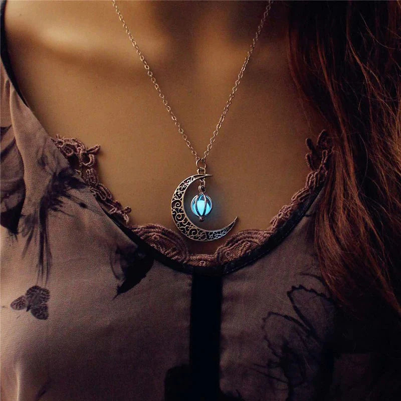 Collar de piedra lunar iluminada Collar Luna Creciente