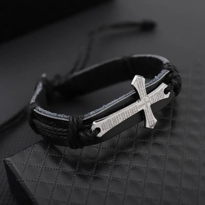 Pulsera Sagrada en Cuero. Manilla En Cuero Padre Nuestro Caja